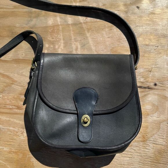 Vintage Coach 1980s Saddlery Bag Navy Leather Brass Hardware Crossbody Style 953